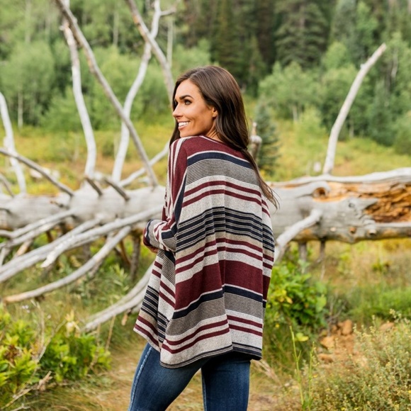 Get In Line Striped Top - Picture 2 of 4